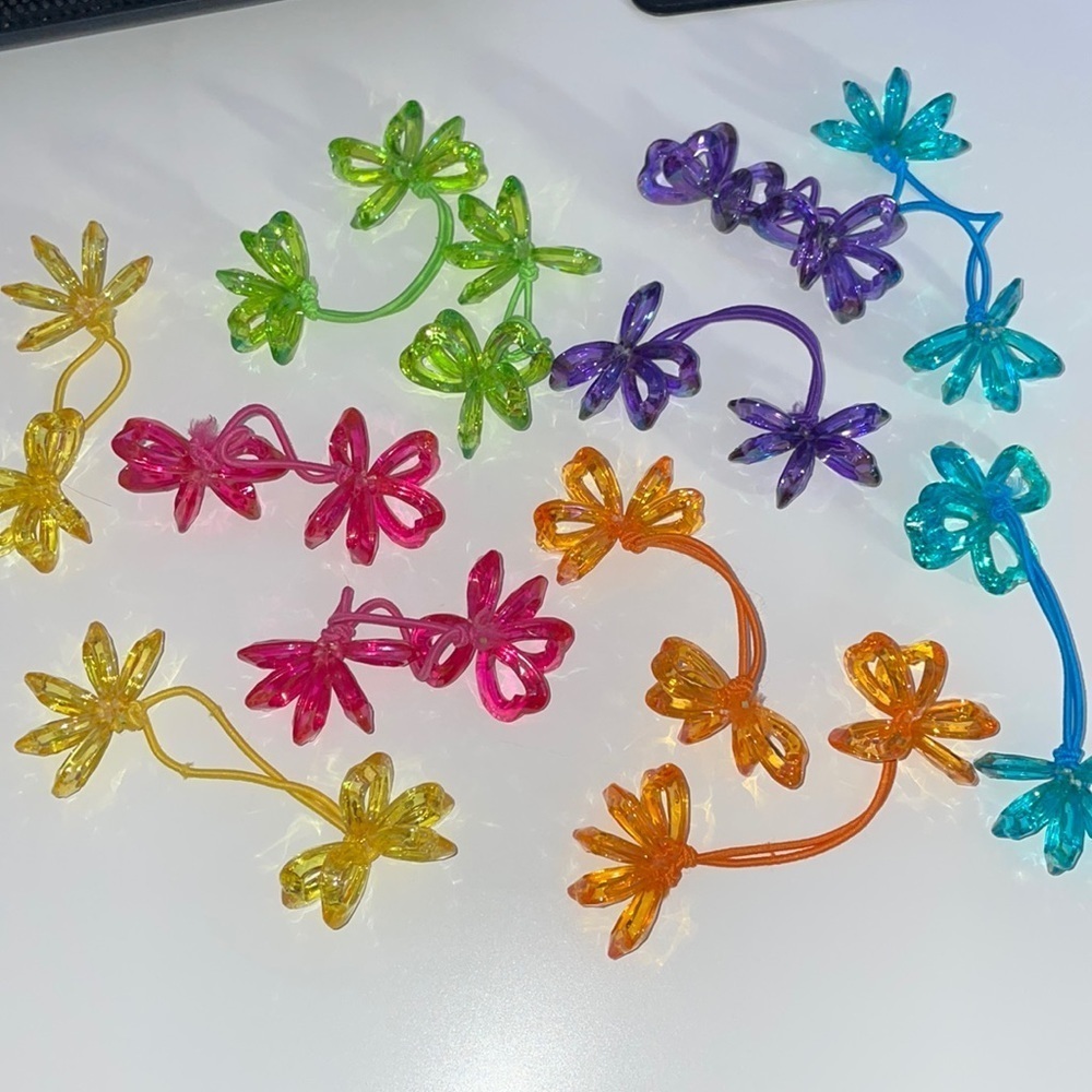 12 count plastic heart detail rainbow hair ties